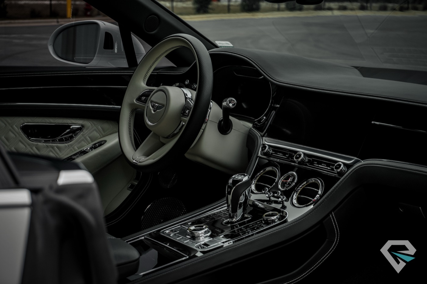 Bentley Continental GT interior detail
